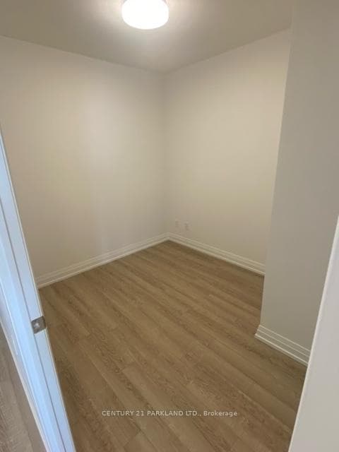 286 Main Street Unit 2011 photo 7