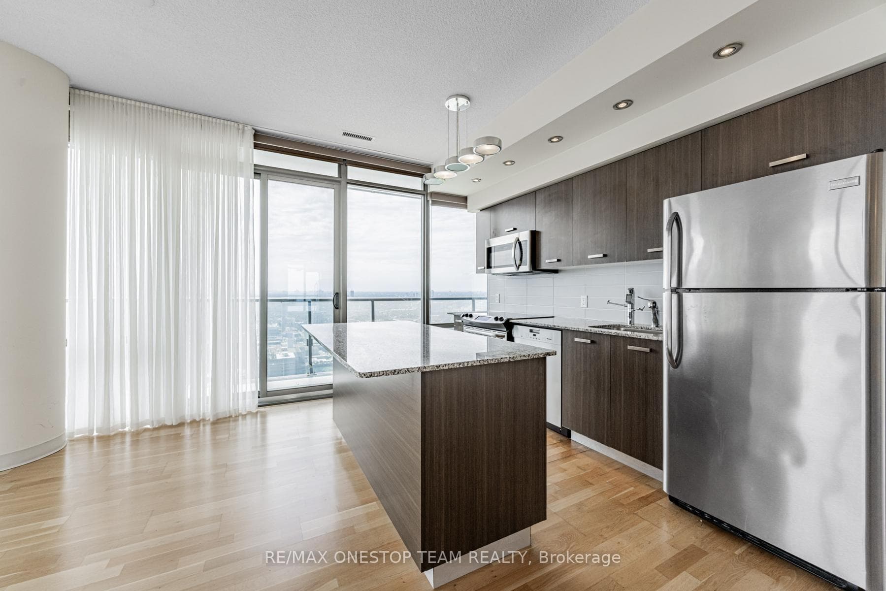 832 Bay Street Unit 4110 photo 7
