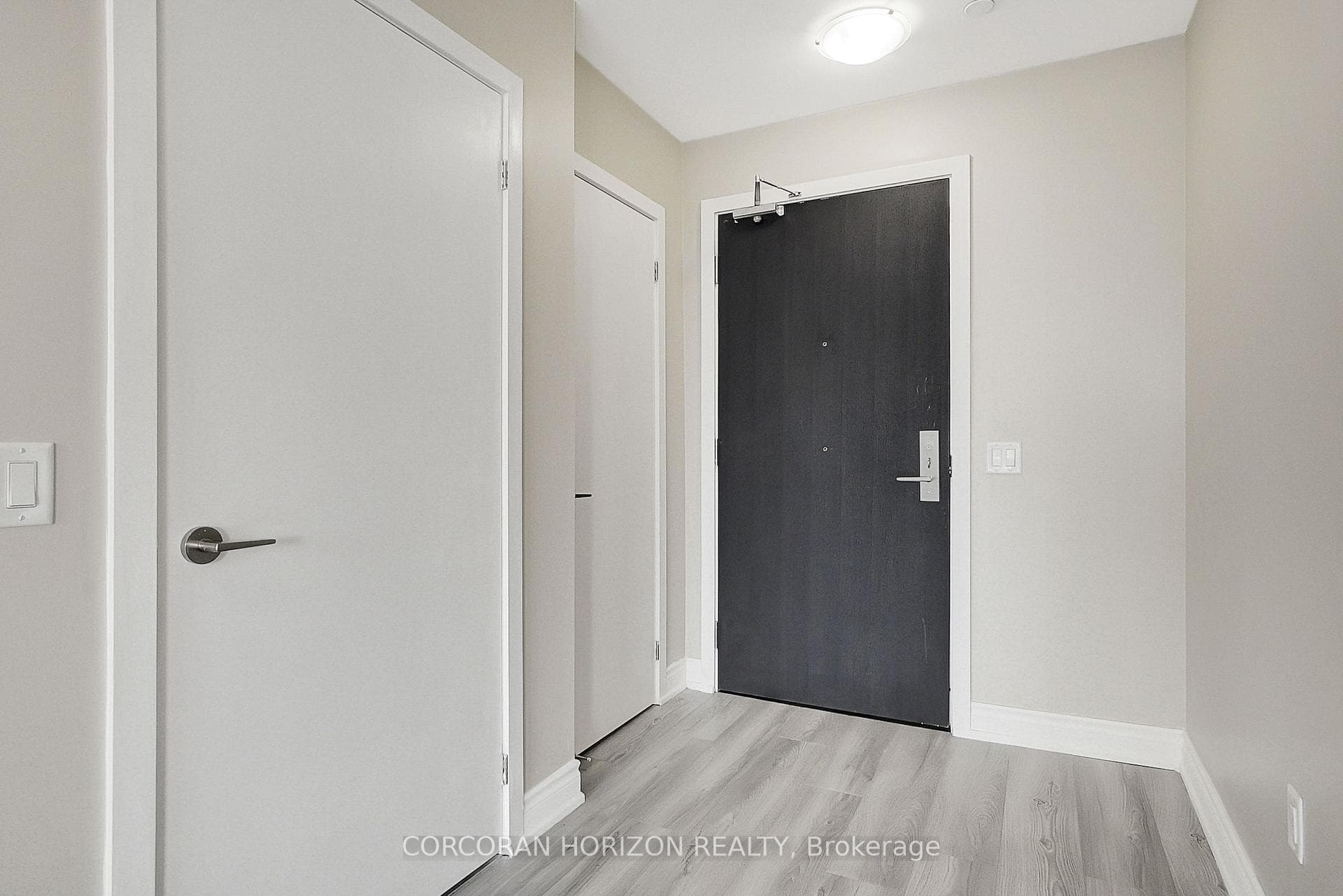 55 Duke Street Unit 1409 photo 10