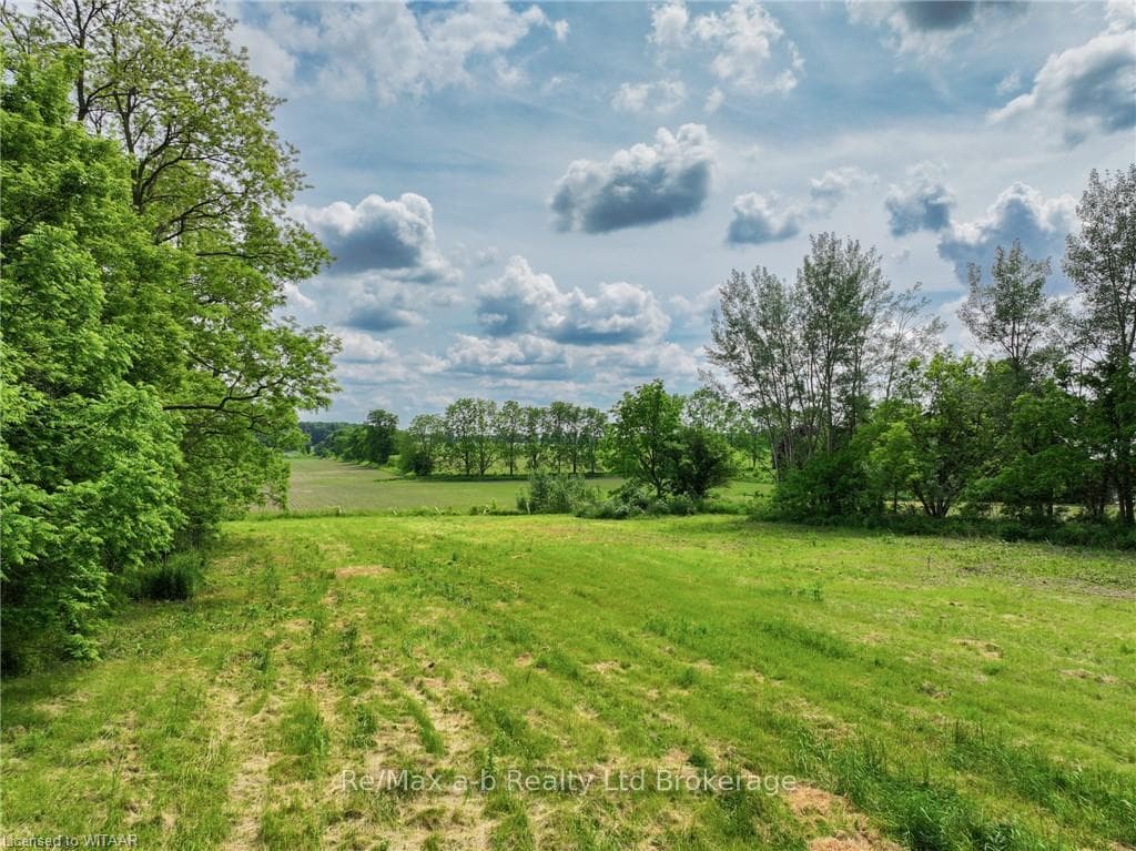 371 HARLEY Road photo 3