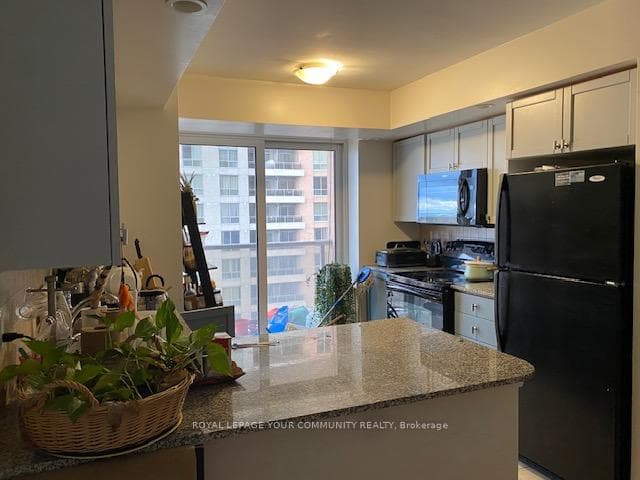 5233 Dundas Street Unit 920 photo 23