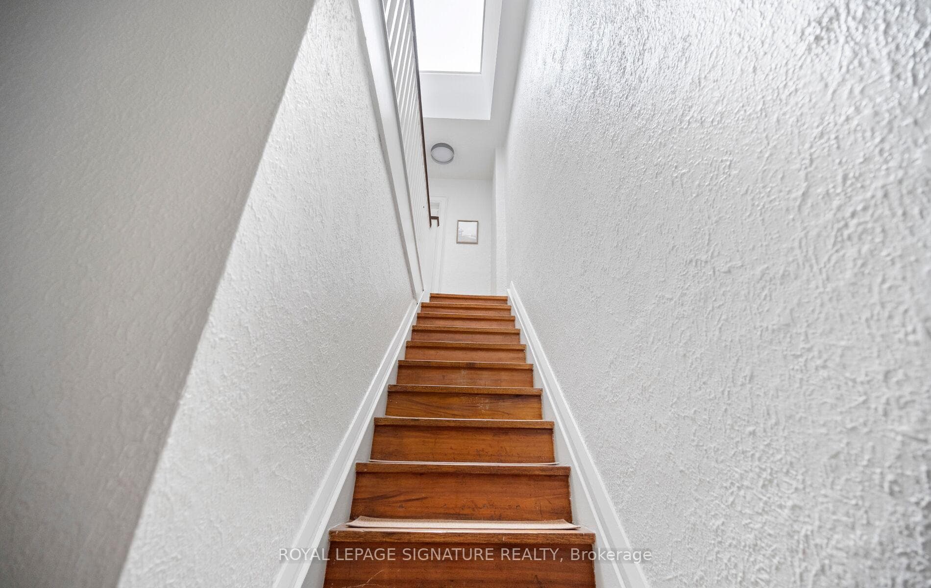 81 Cleveland Street photo 27