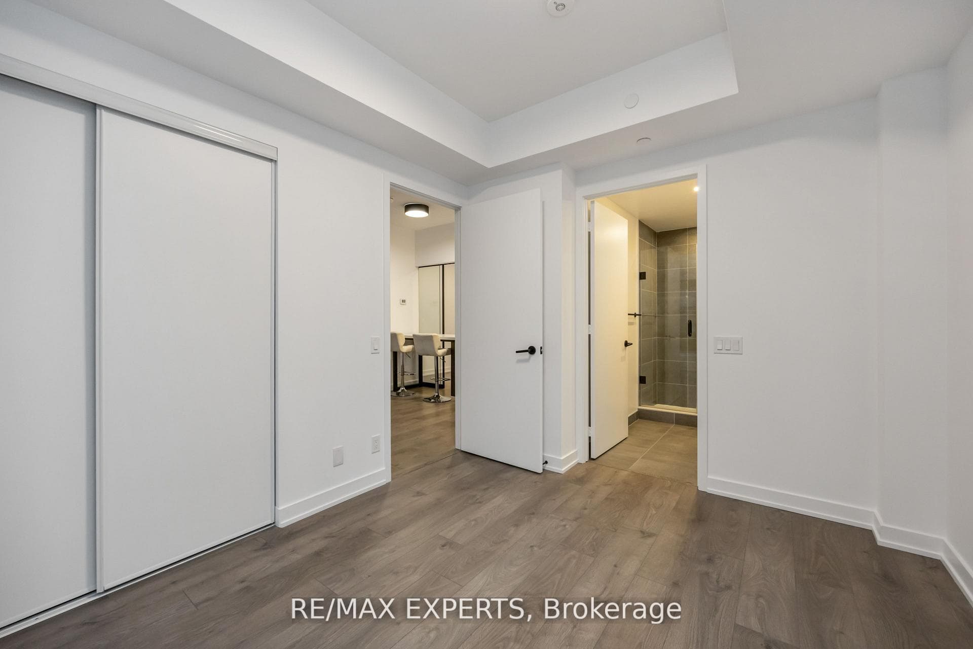 108 Peter Street Unit 803 photo 24