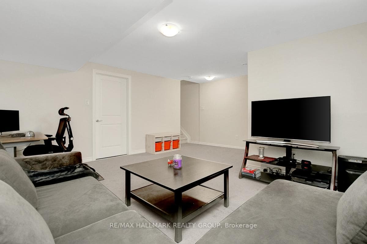 201 Tim Sheehan Place photo 43