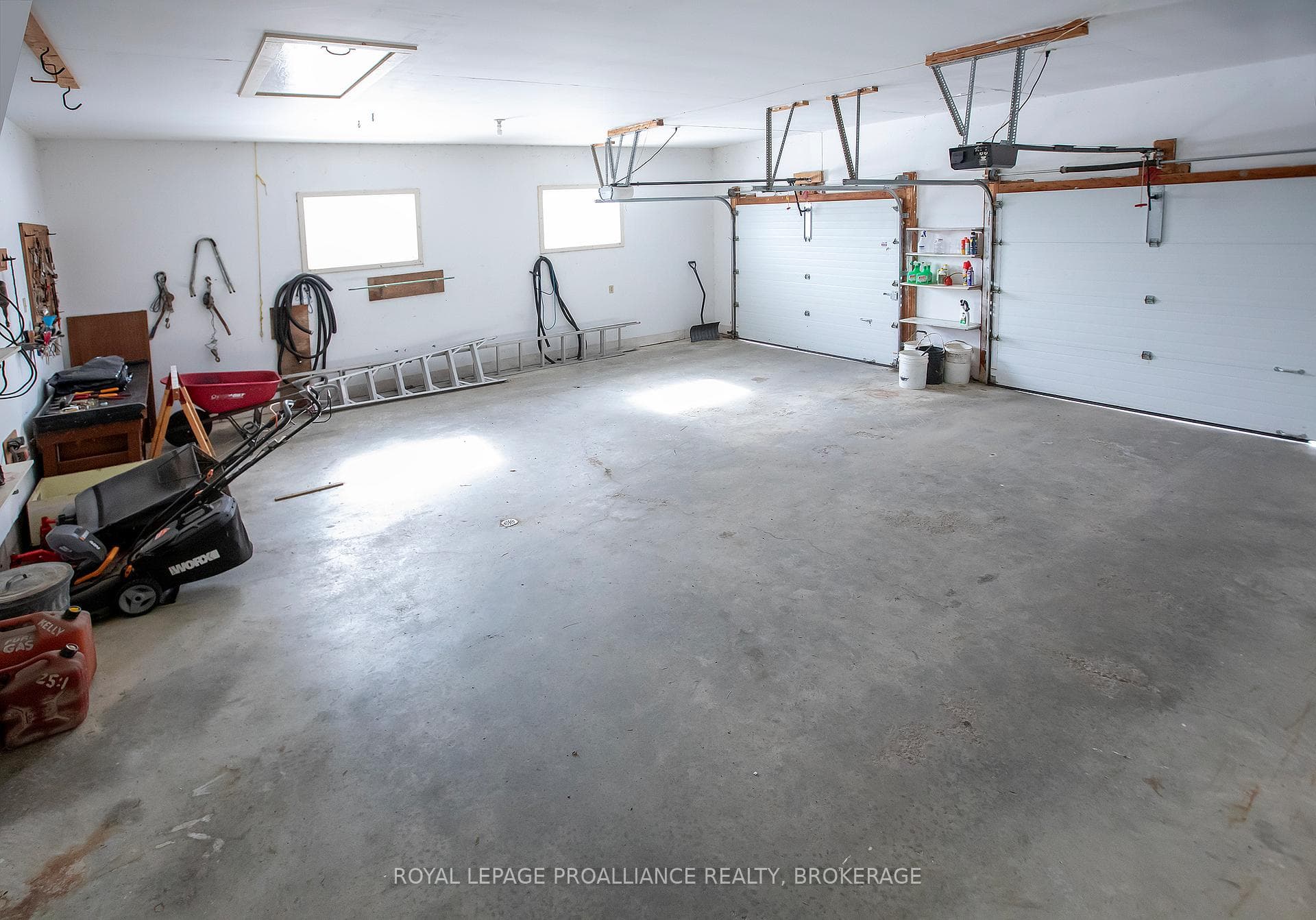 2449 Botting Road photo 35