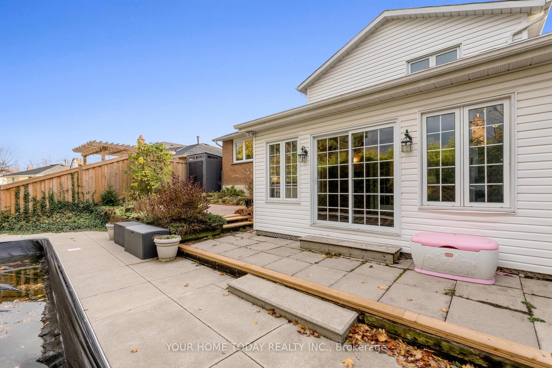 3 Regan Crescent photo 33