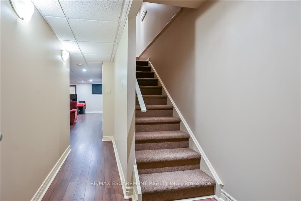 1771 Upper Wentworth Street Unit 4 photo 30