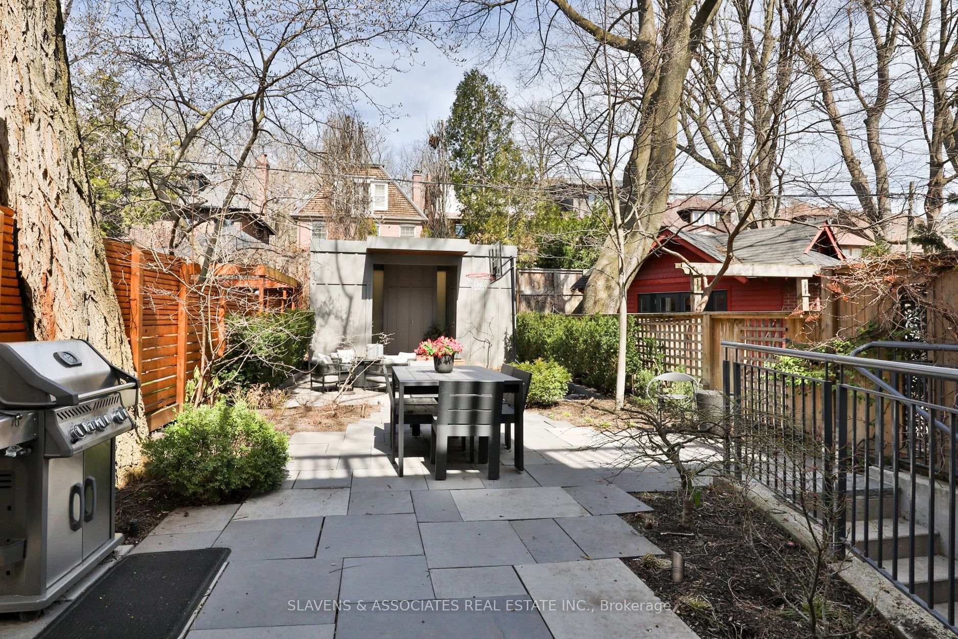 206 Cottingham Street photo 38