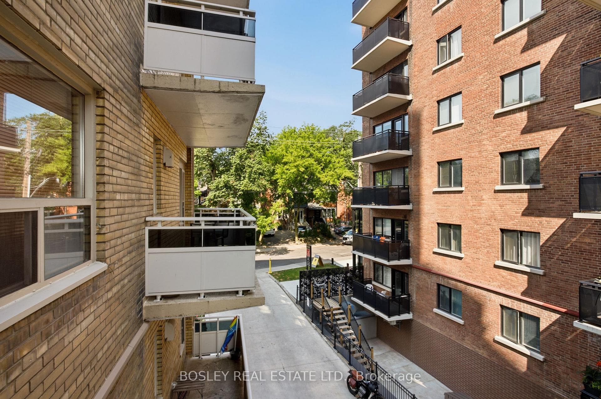 85 Lawton Boulevard Unit 404 photo 16