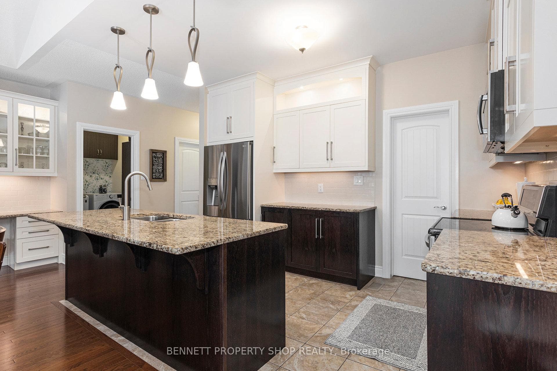 123 Elfin Grove photo 8