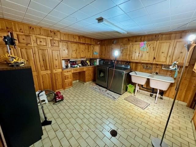 1730 ISABELLA Street photo 20