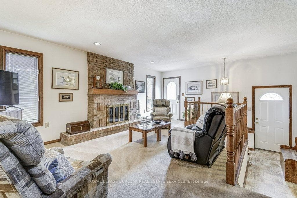1054 Shepherd's Drive photo 18
