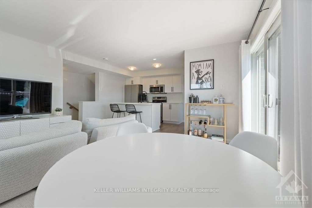 701 AMBERWING Unit A photo 14