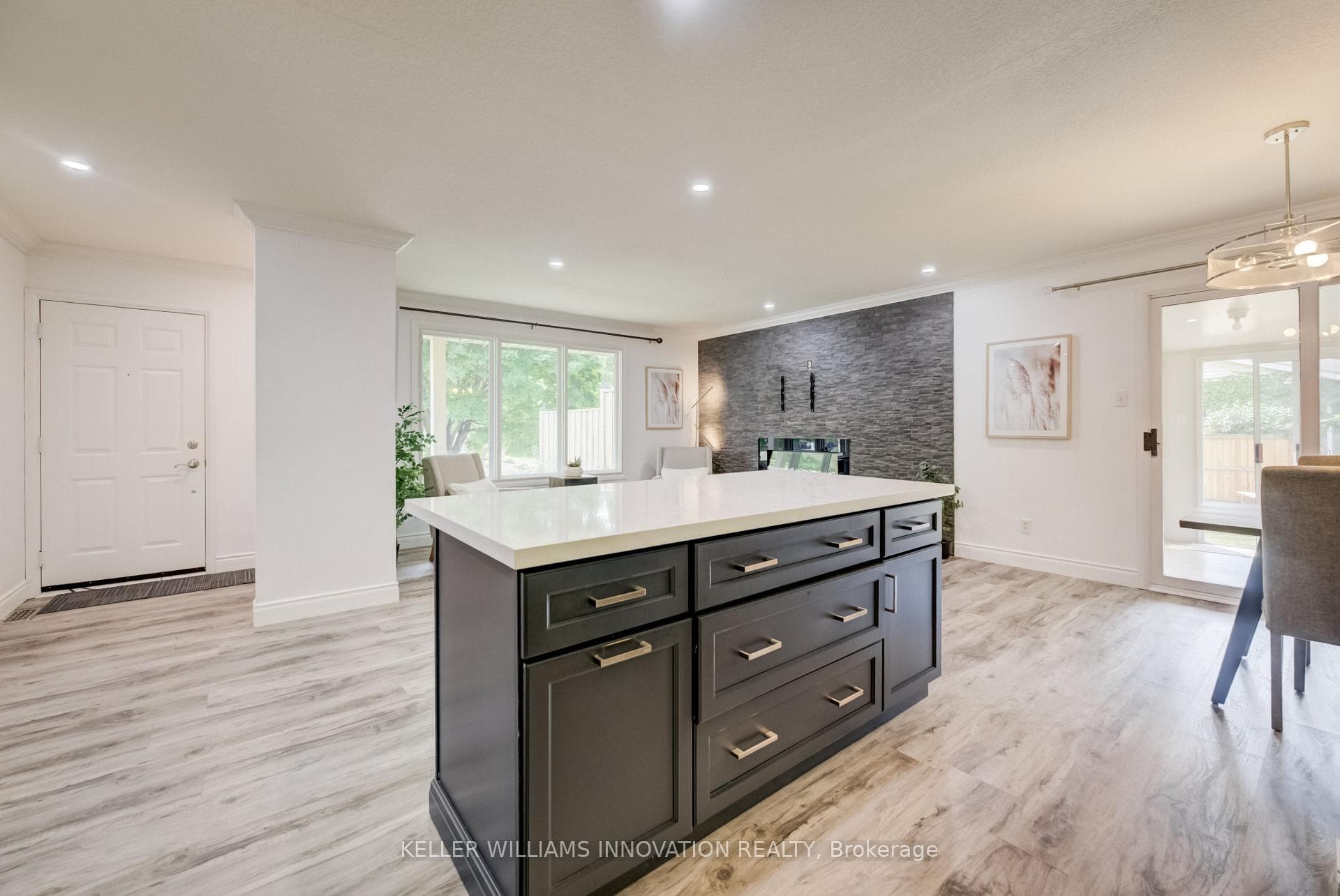 85 Foxhunt Road photo 6