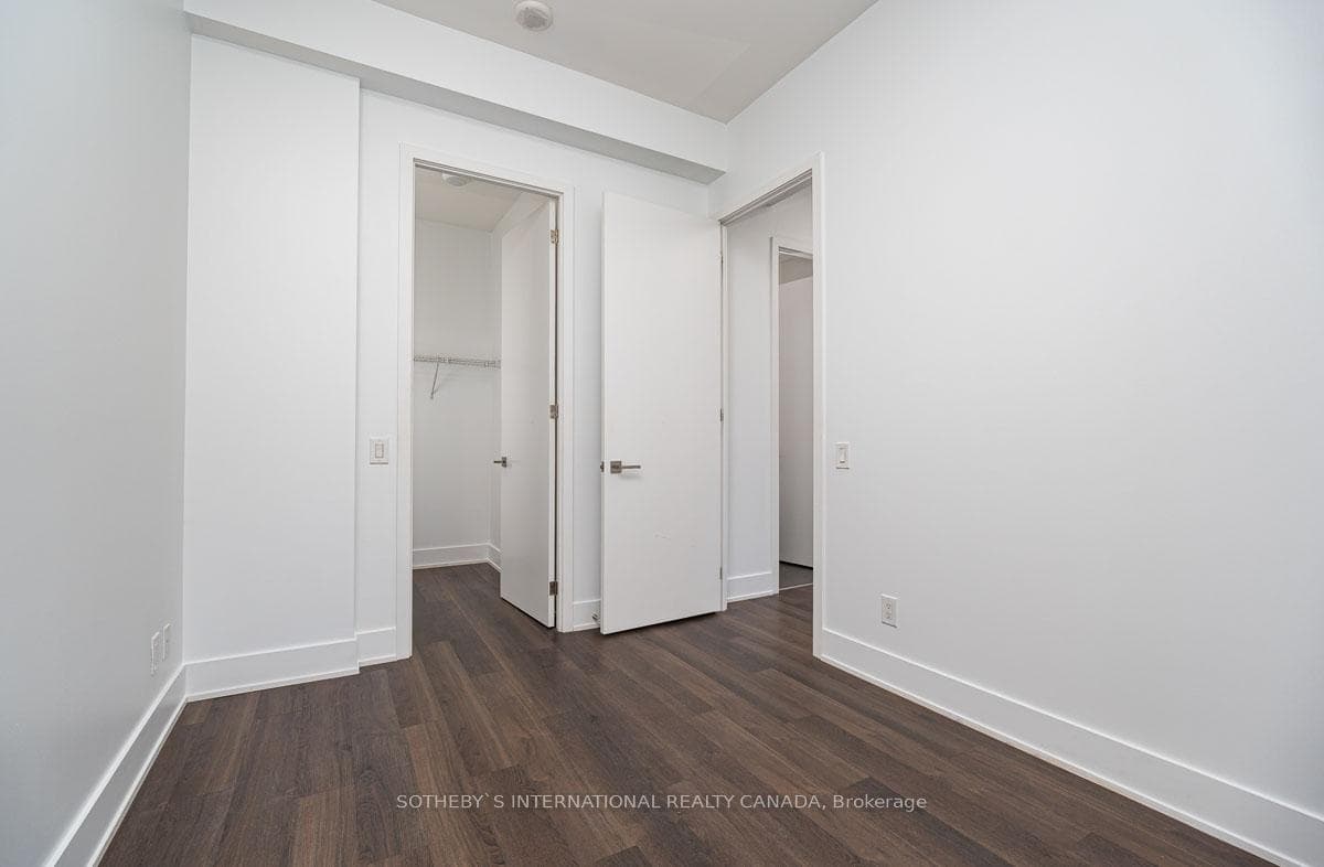 111 St Clair Avenue Unit 406 photo 13