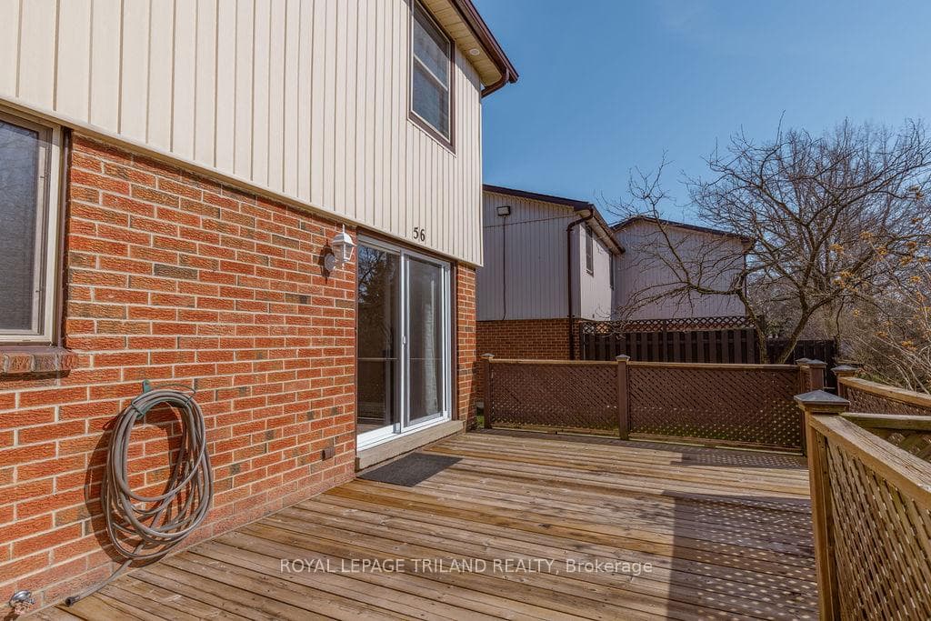 971 ADELAIDE Street Unit 56 photo 31