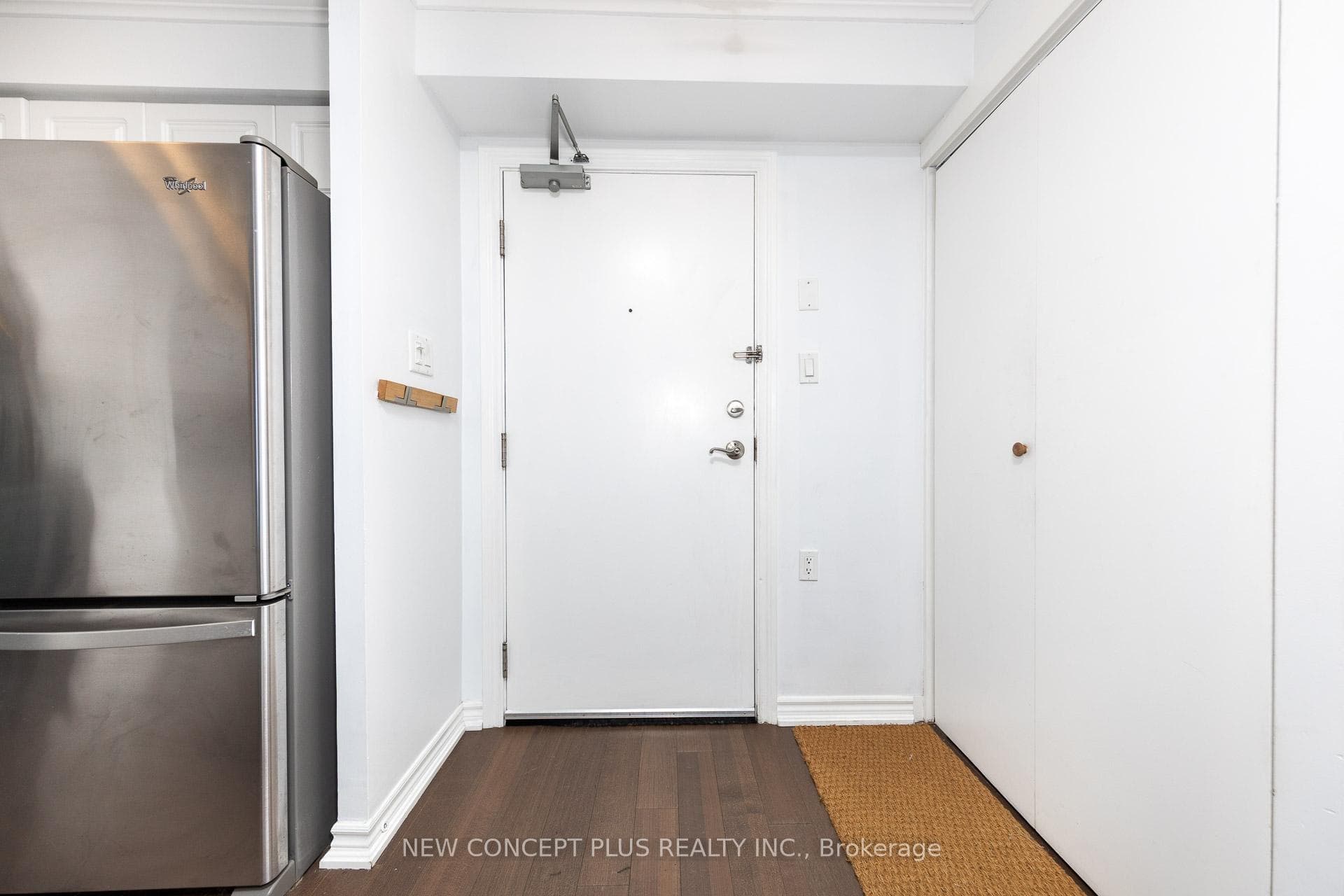 872 Sheppard Avenue Unit 518 photo 3
