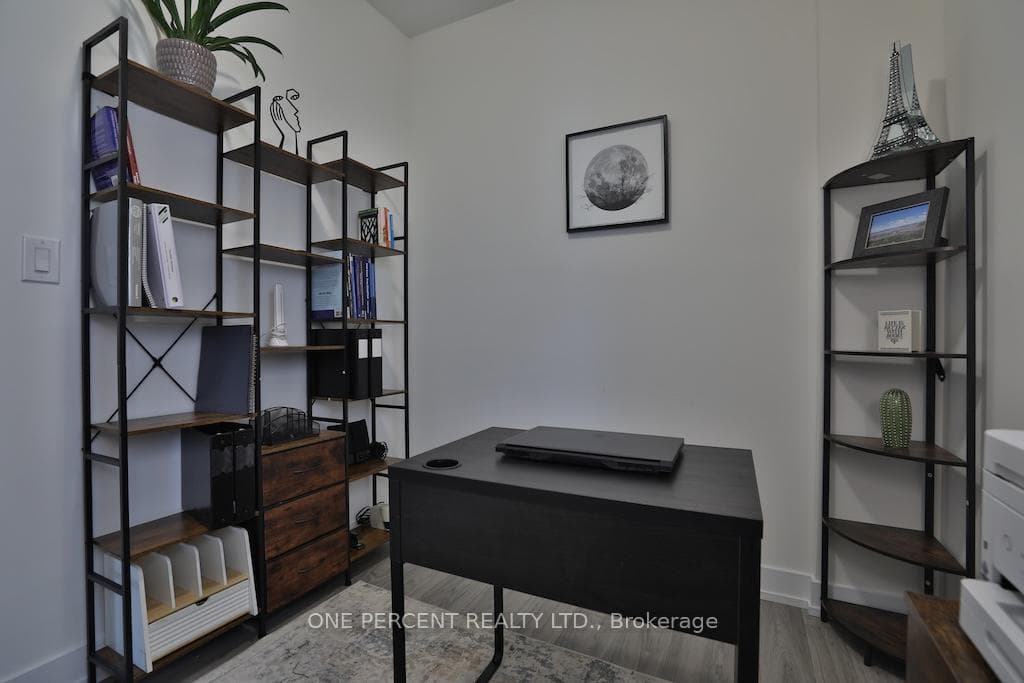 72 Dusenbury Drive photo 6