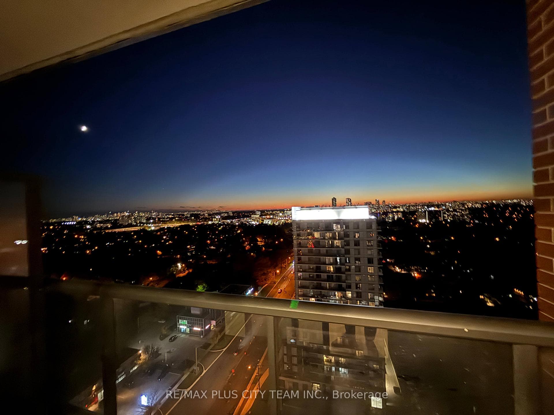 3260 Sheppard Avenue Unit 2201 photo 10