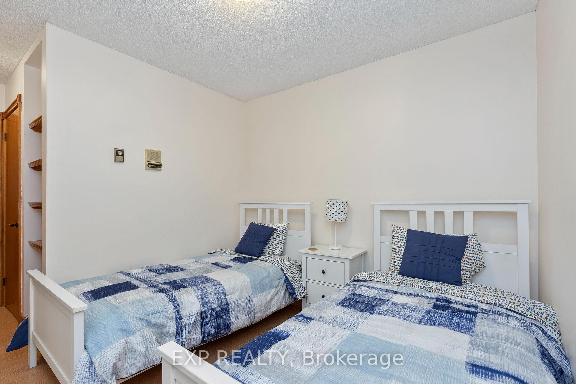 11677 Regional Rd 25 N/A photo 31