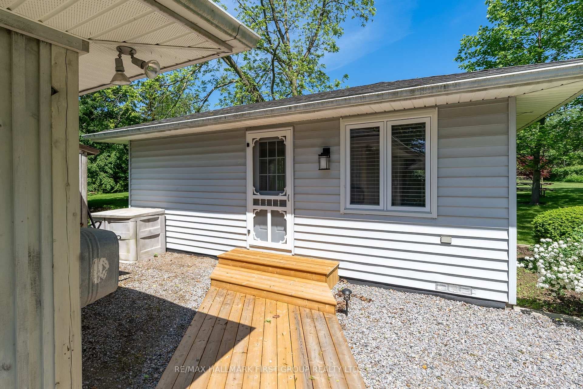 Garden Office/guest suite