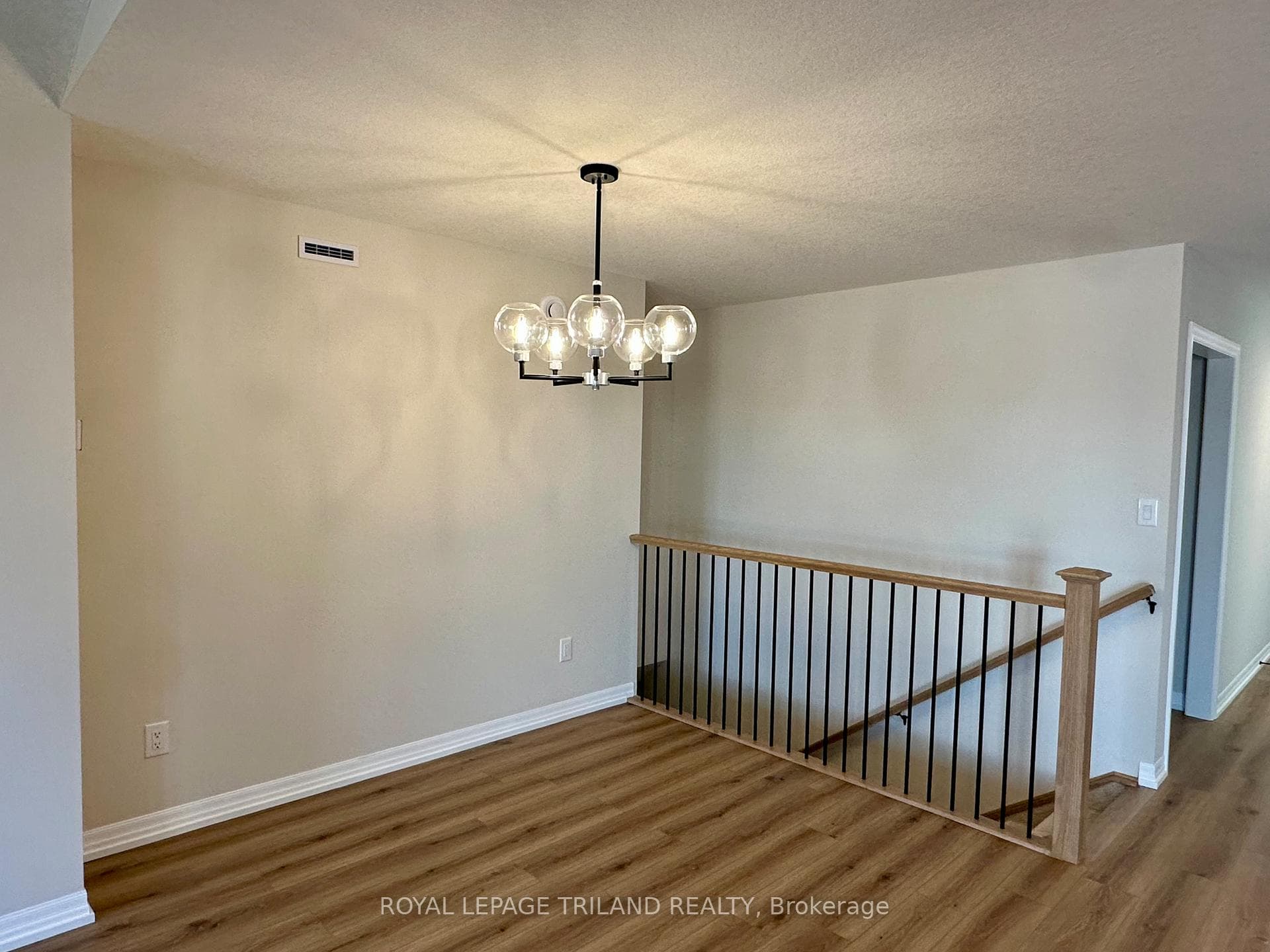 132 STYLES Drive photo 7