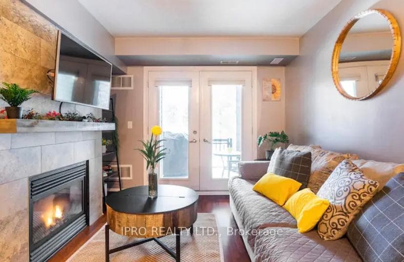 1 Brandy Lane Drive Unit 104 photo 8