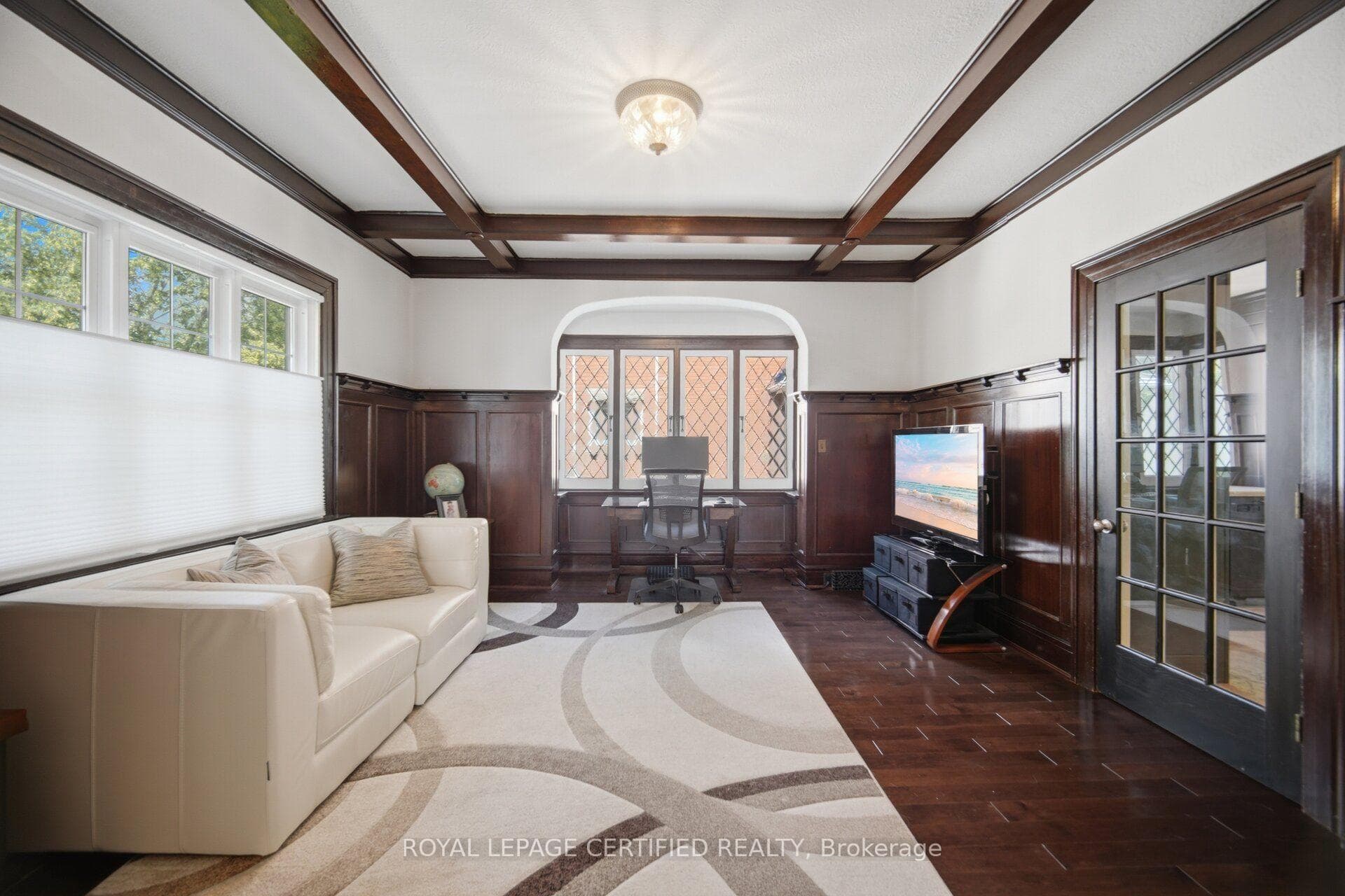 8 Elizabeth Street photo 12