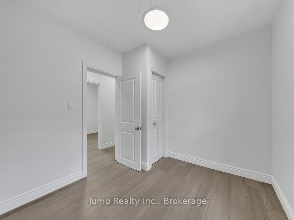 1662 Cadillac Street photo 22