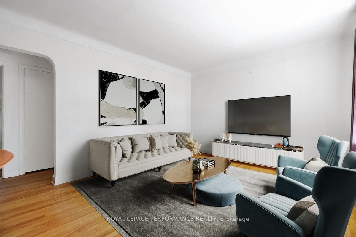 535 Dunbrack Street photo 5