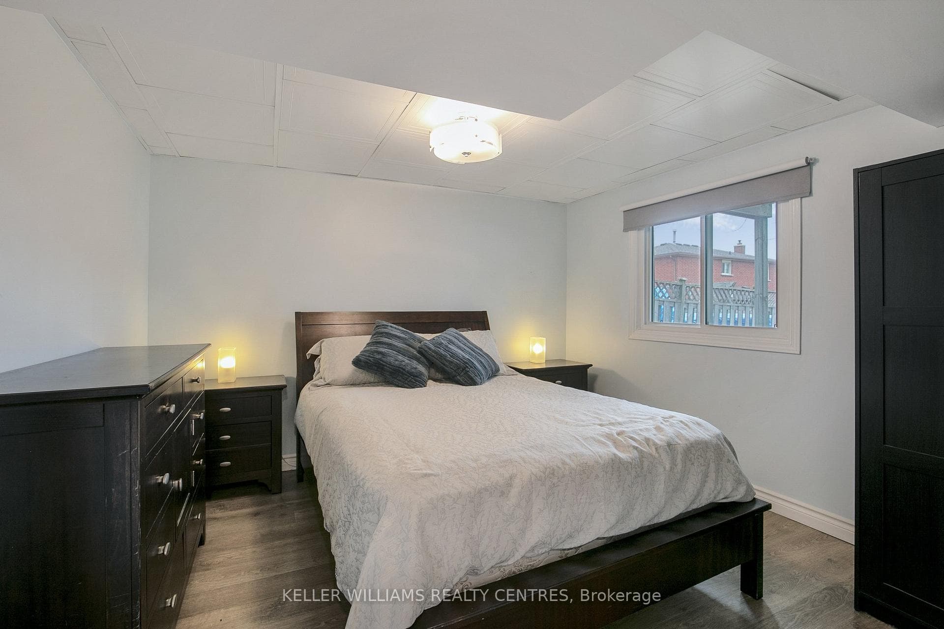 237 Osmond Crescent photo 32