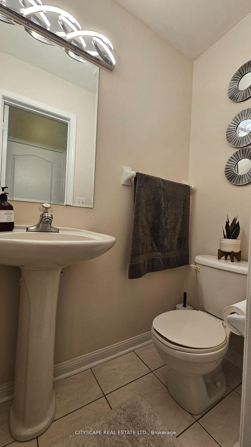 1408 Quest Circle photo 19