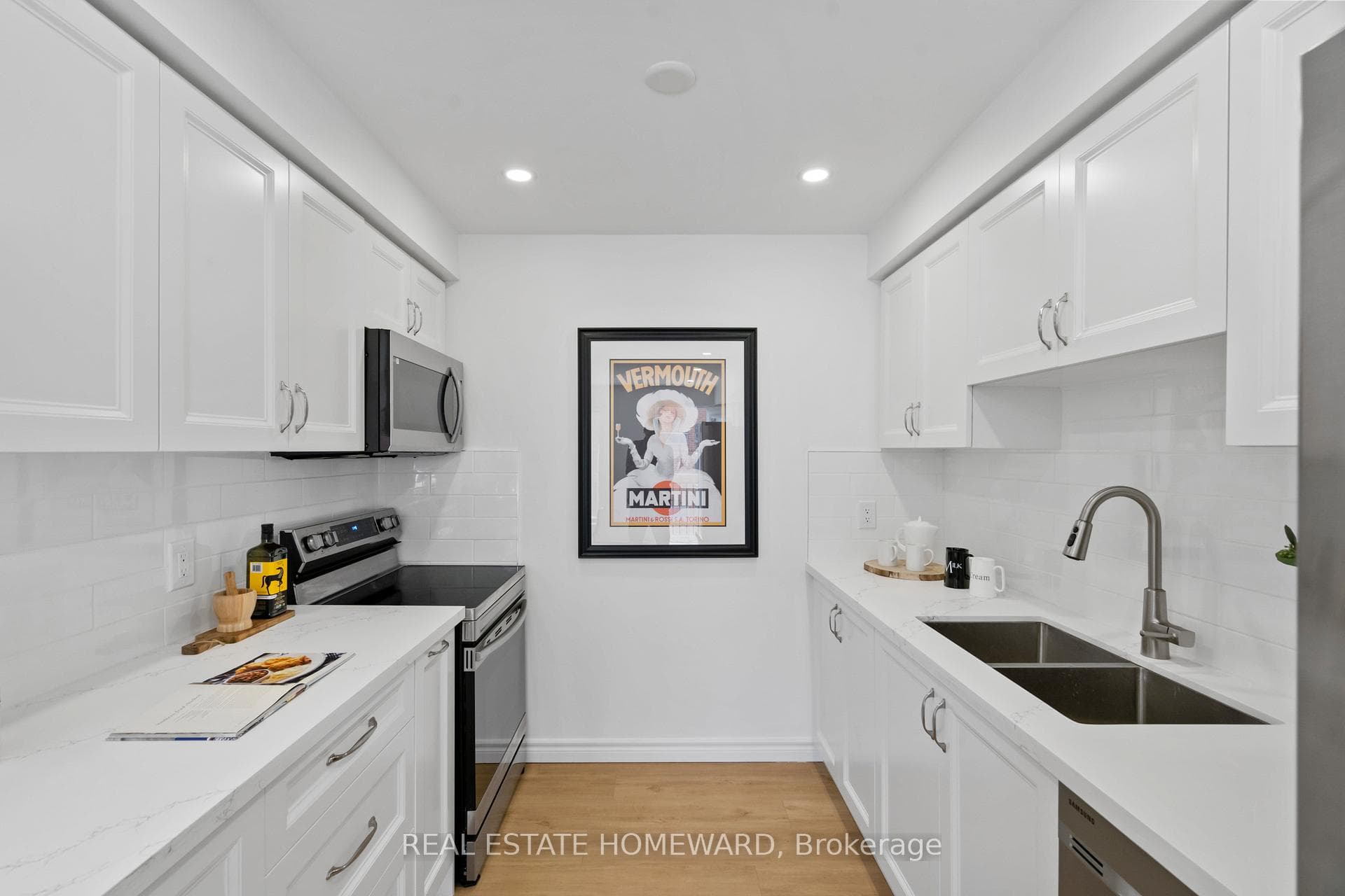 70 Stanley Terrace photo 13