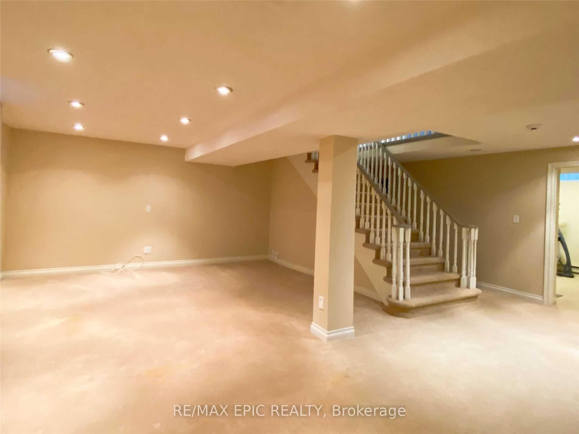 91 Brookshire Circle photo 22