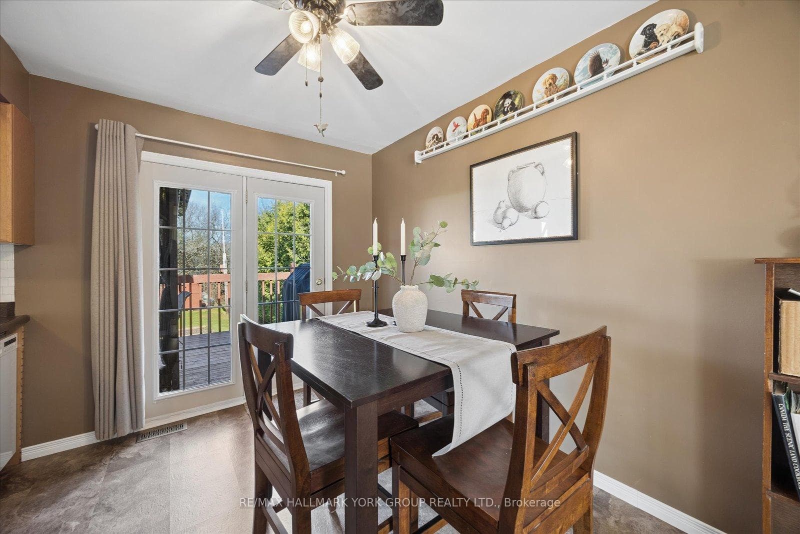 61 Adelaide Street photo 10