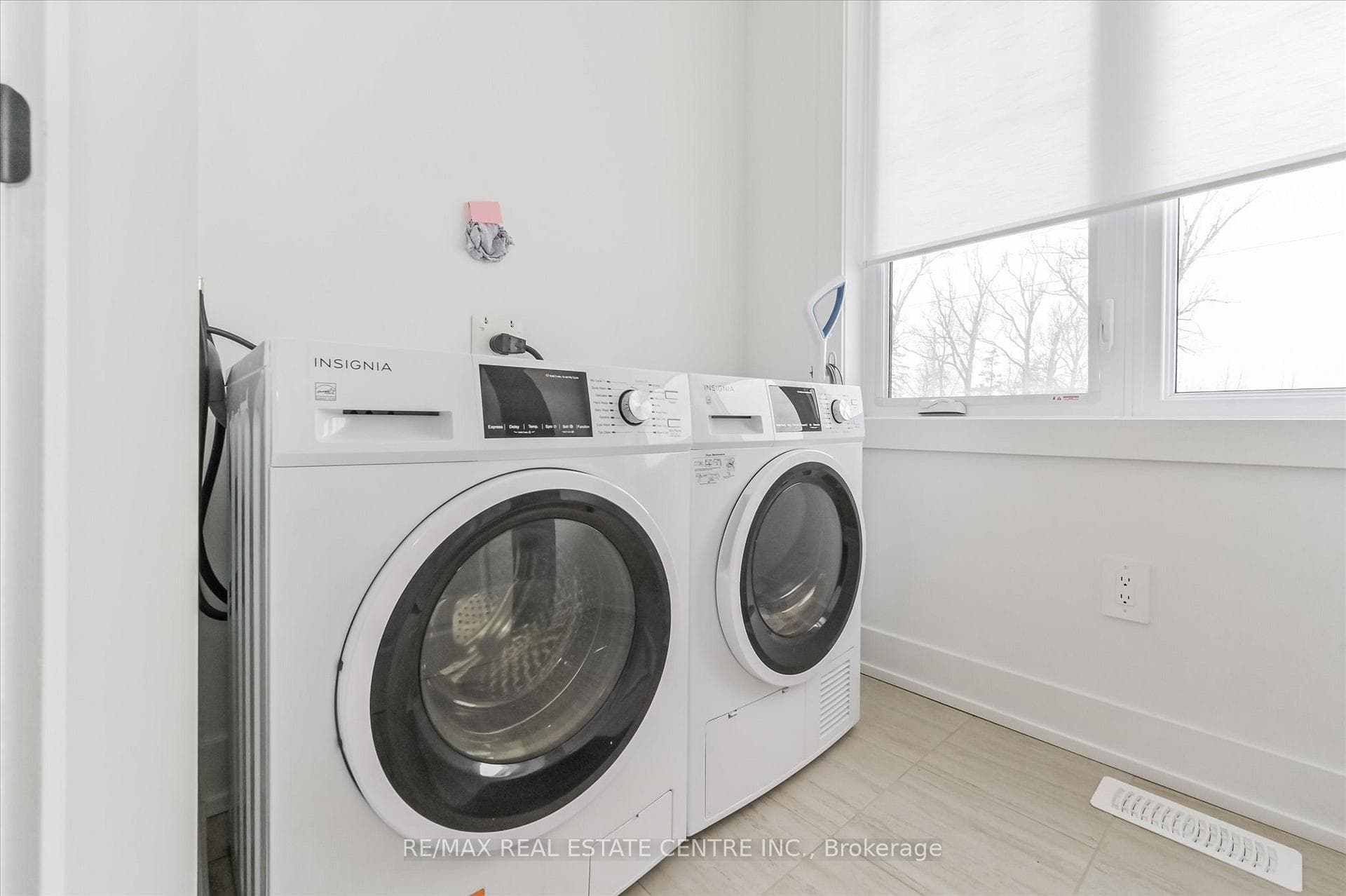 690 Broadway Avenue Unit 3 photo 24