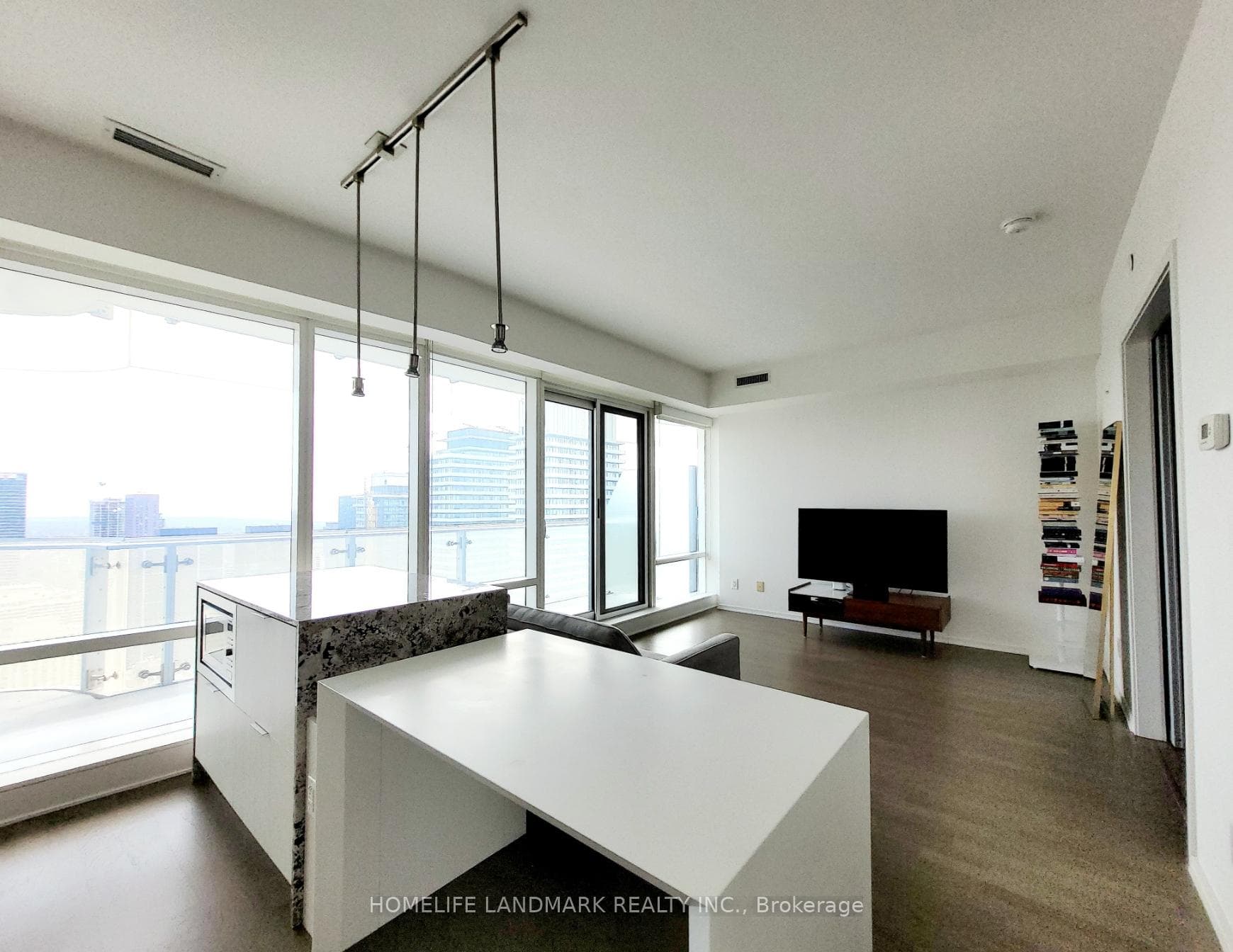 1 Bloor Street Unit 4602 photo 4