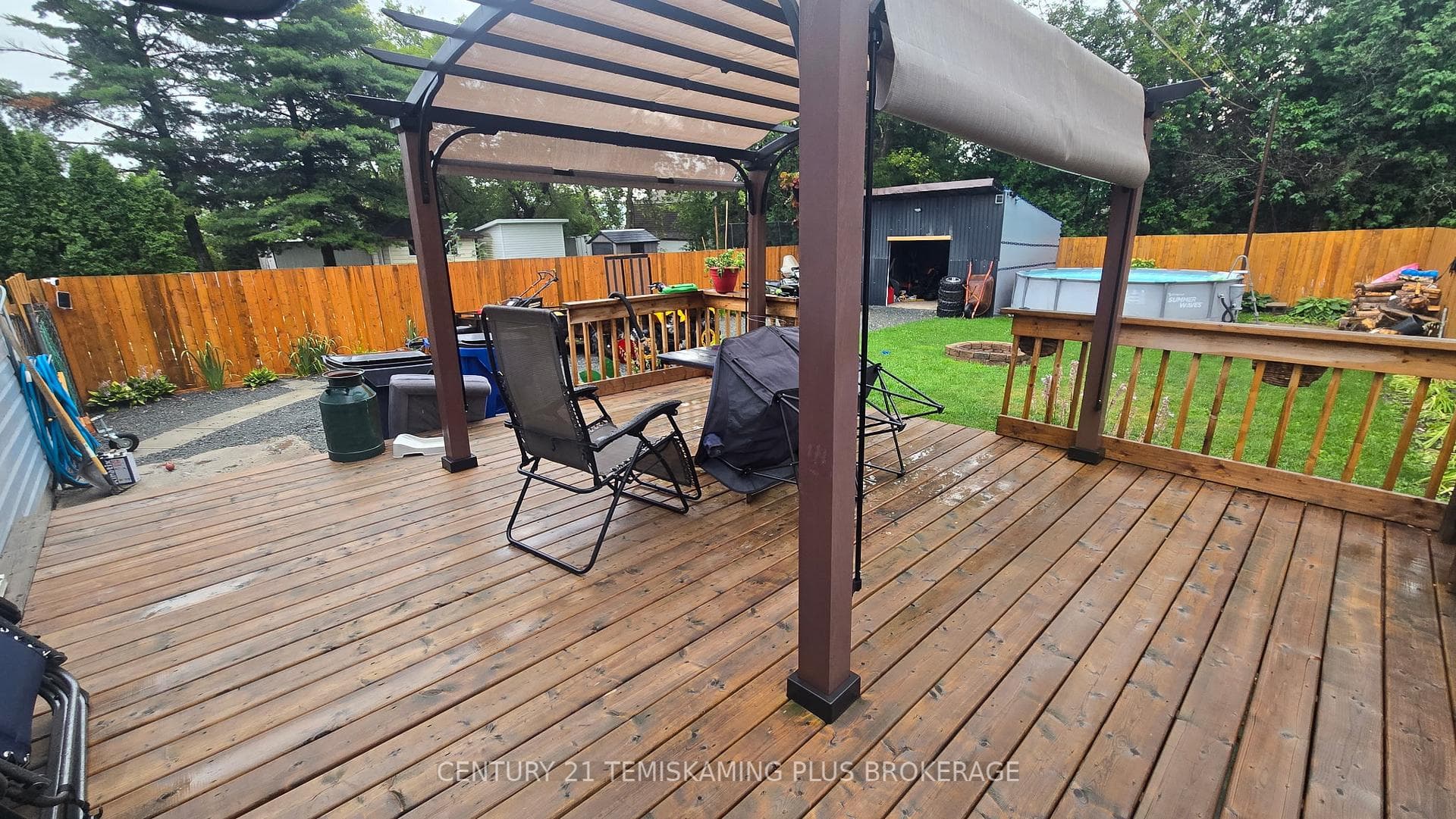 402 Farah Avenue photo 8