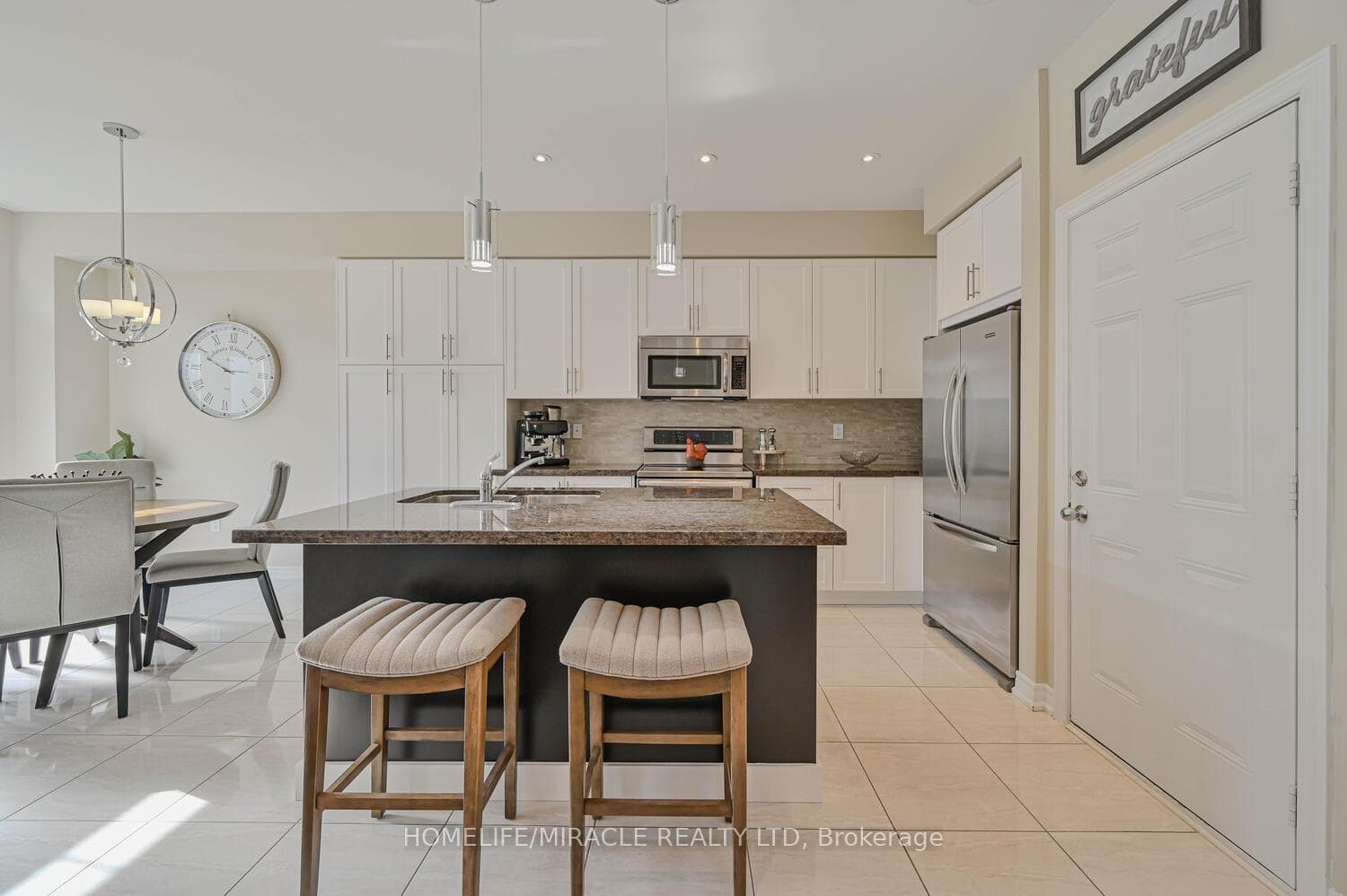 98 Killington Avenue photo 12