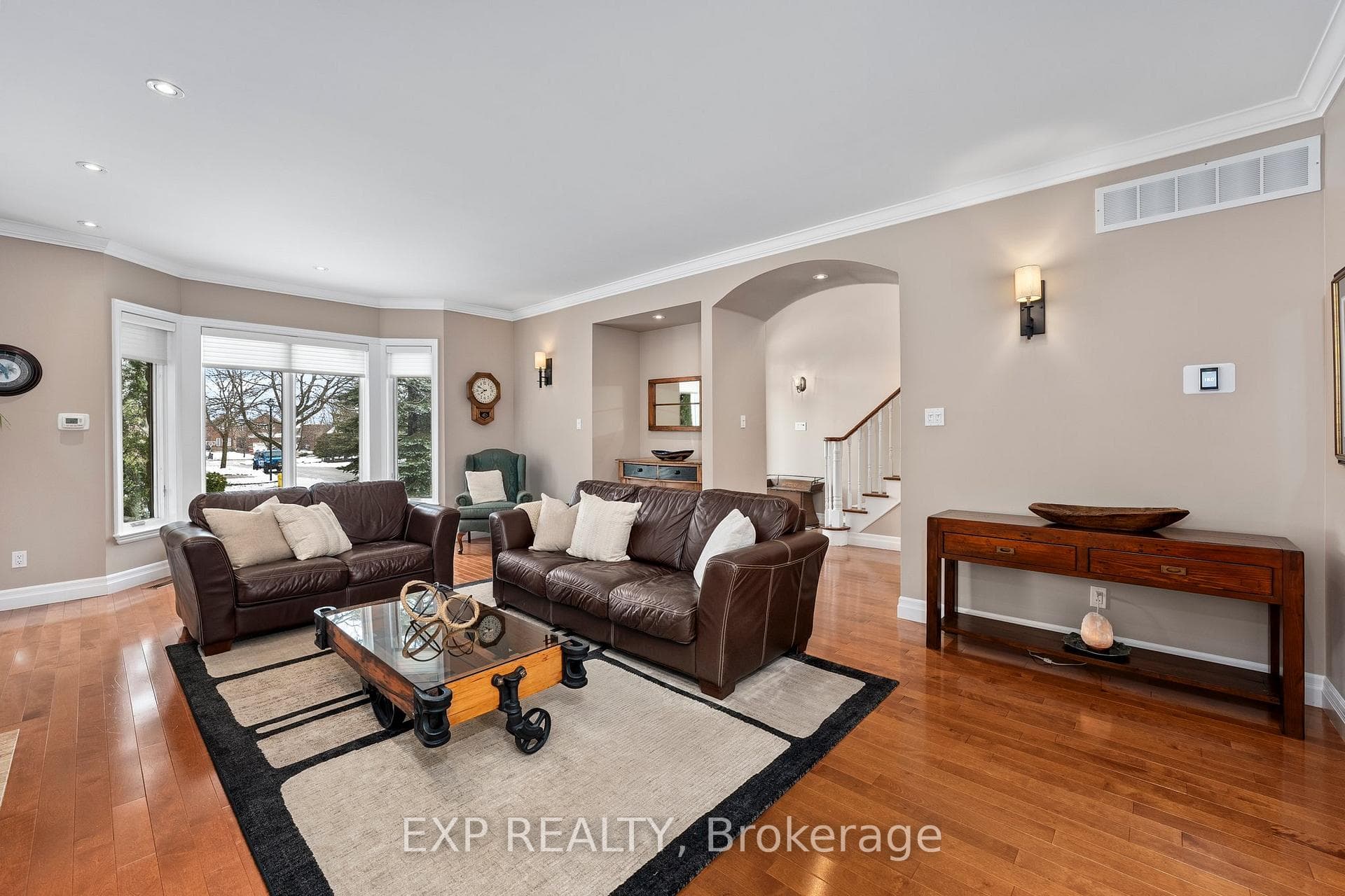 10 Glenn Gould Crescent photo 6