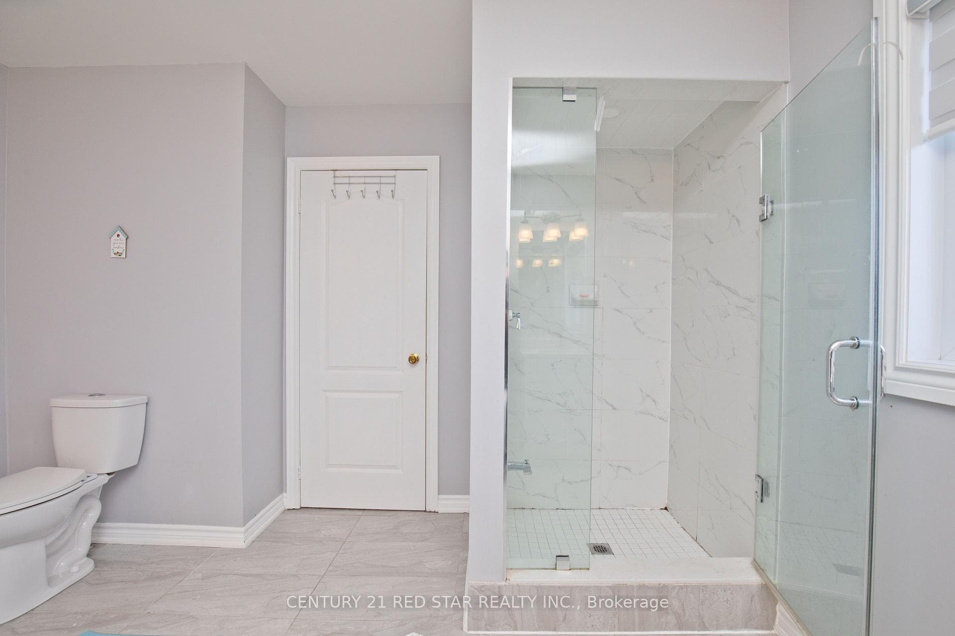 3 Okanagan Drive photo 28