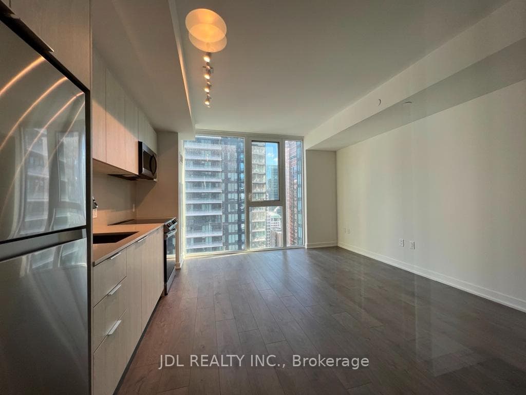 357 King Street Unit 2804 photo 6