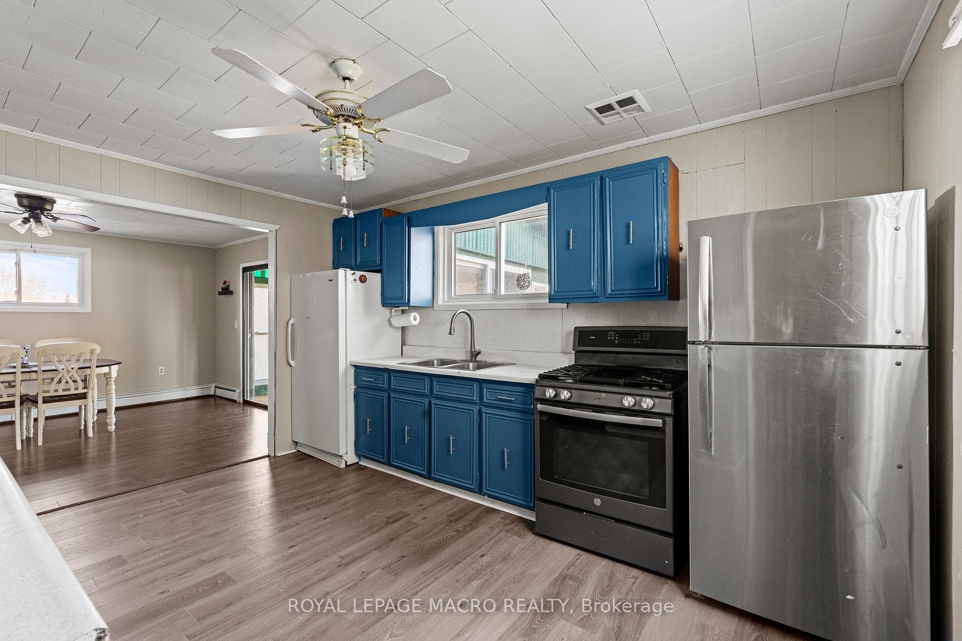 205 Mitchell Street photo 16