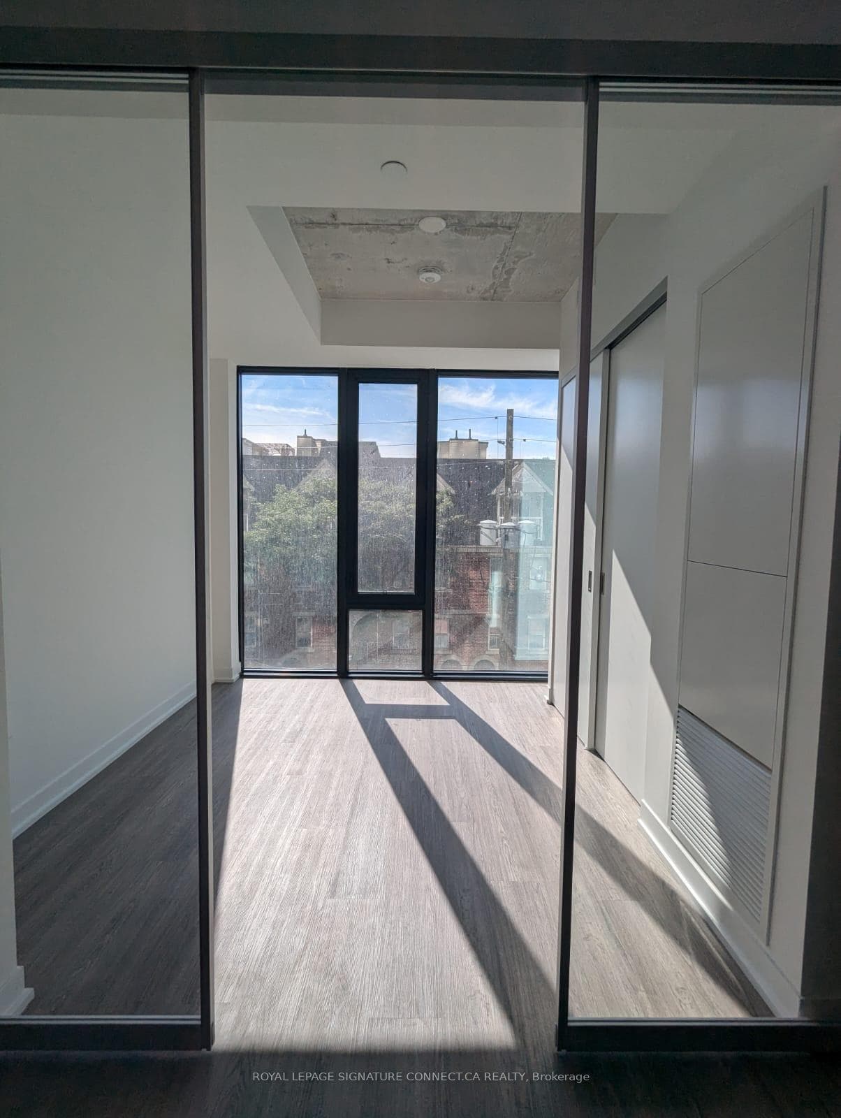 195 McCaul Street Unit 220 photo 8