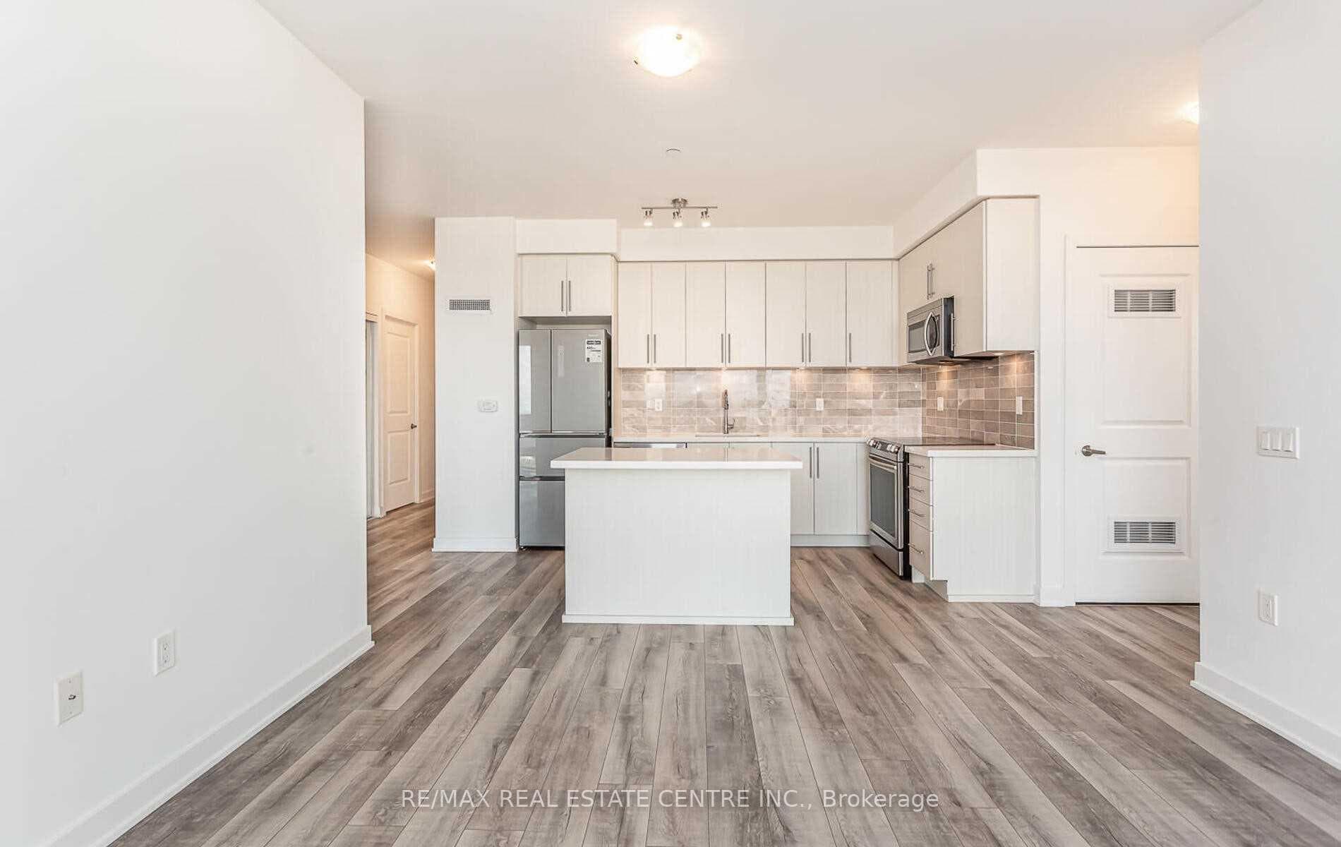 4699 Glen Erin Drive Unit 909 photo 8