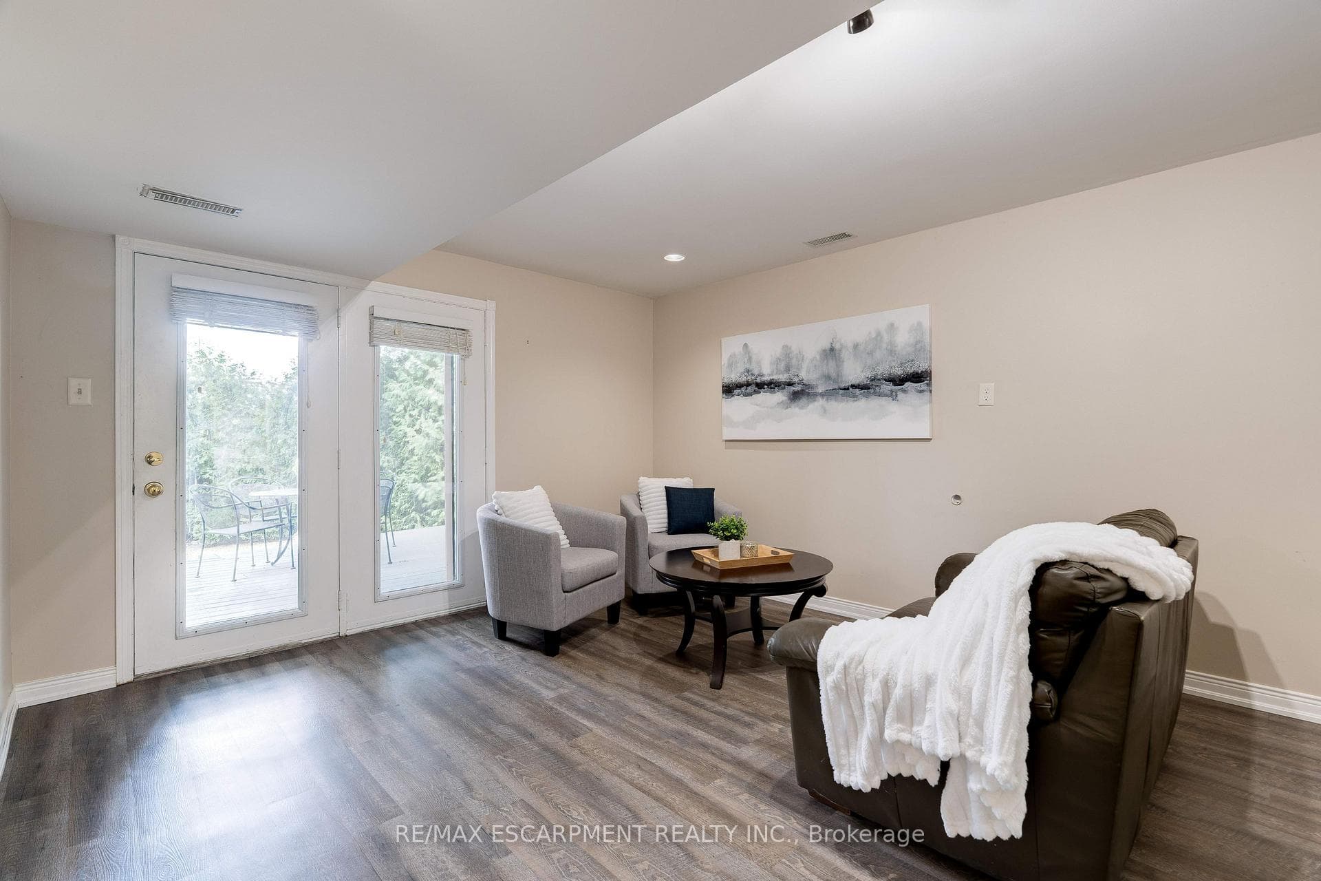 2774 King Street Unit 10 photo 40