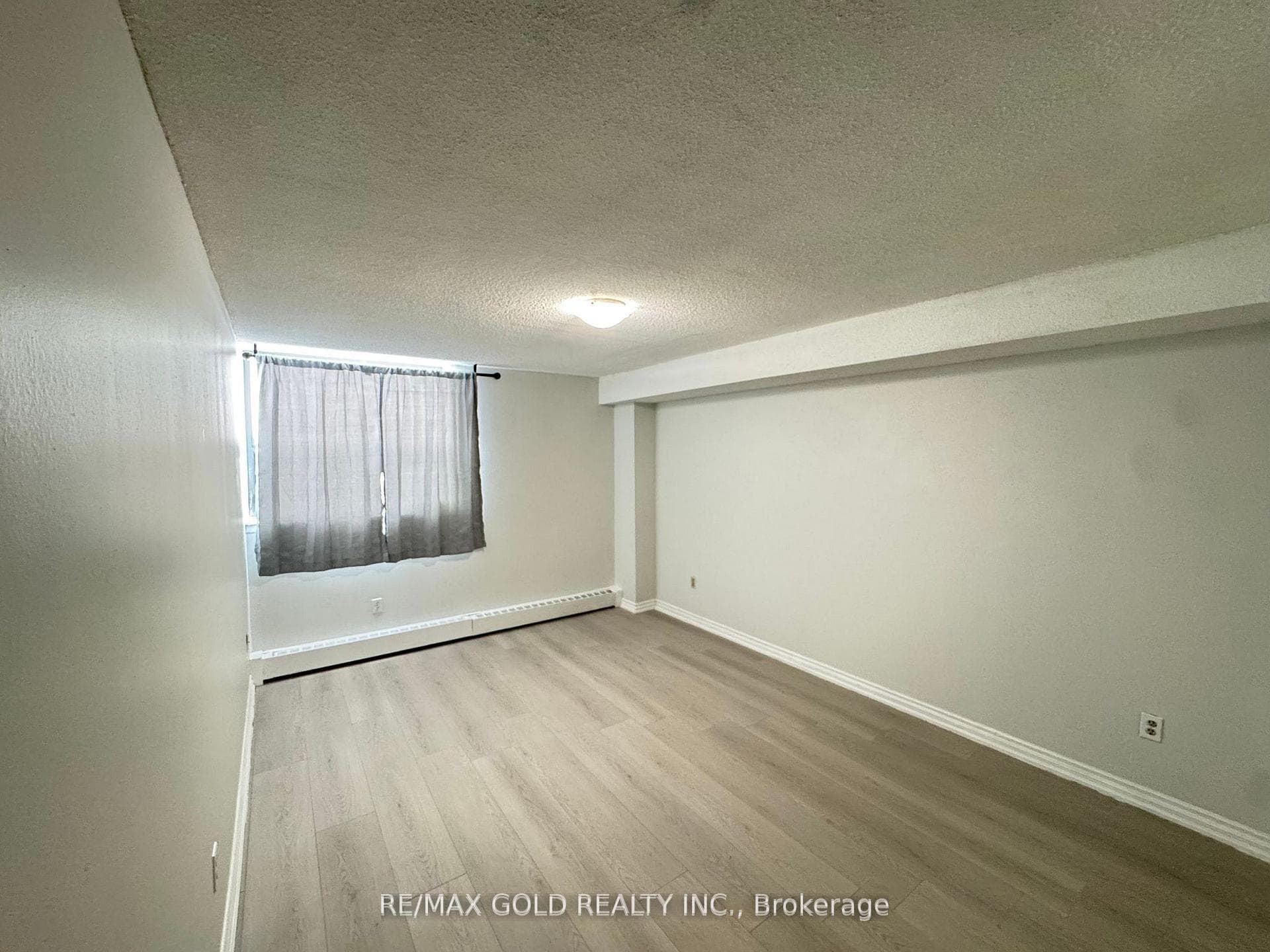 100 Wingarden Court Unit 713 photo 12