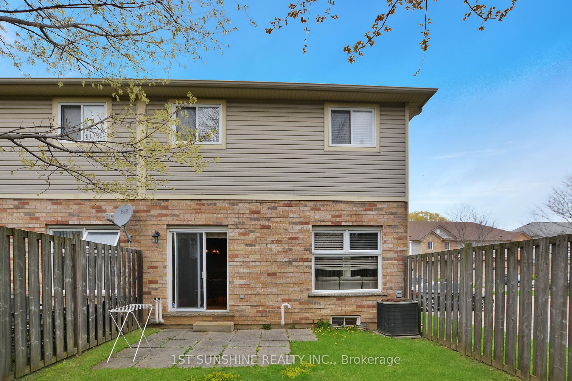60 Cloverleaf Drive Unit 43 photo 12