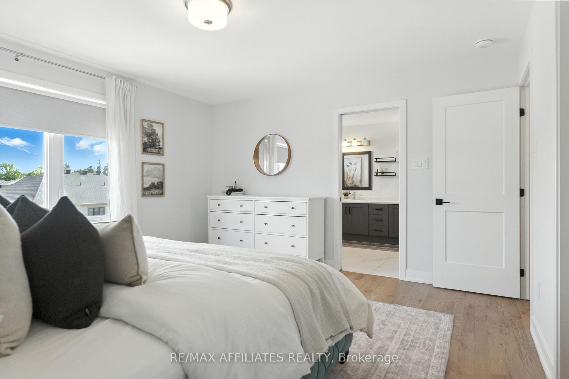 142 Thomas Street photo 13