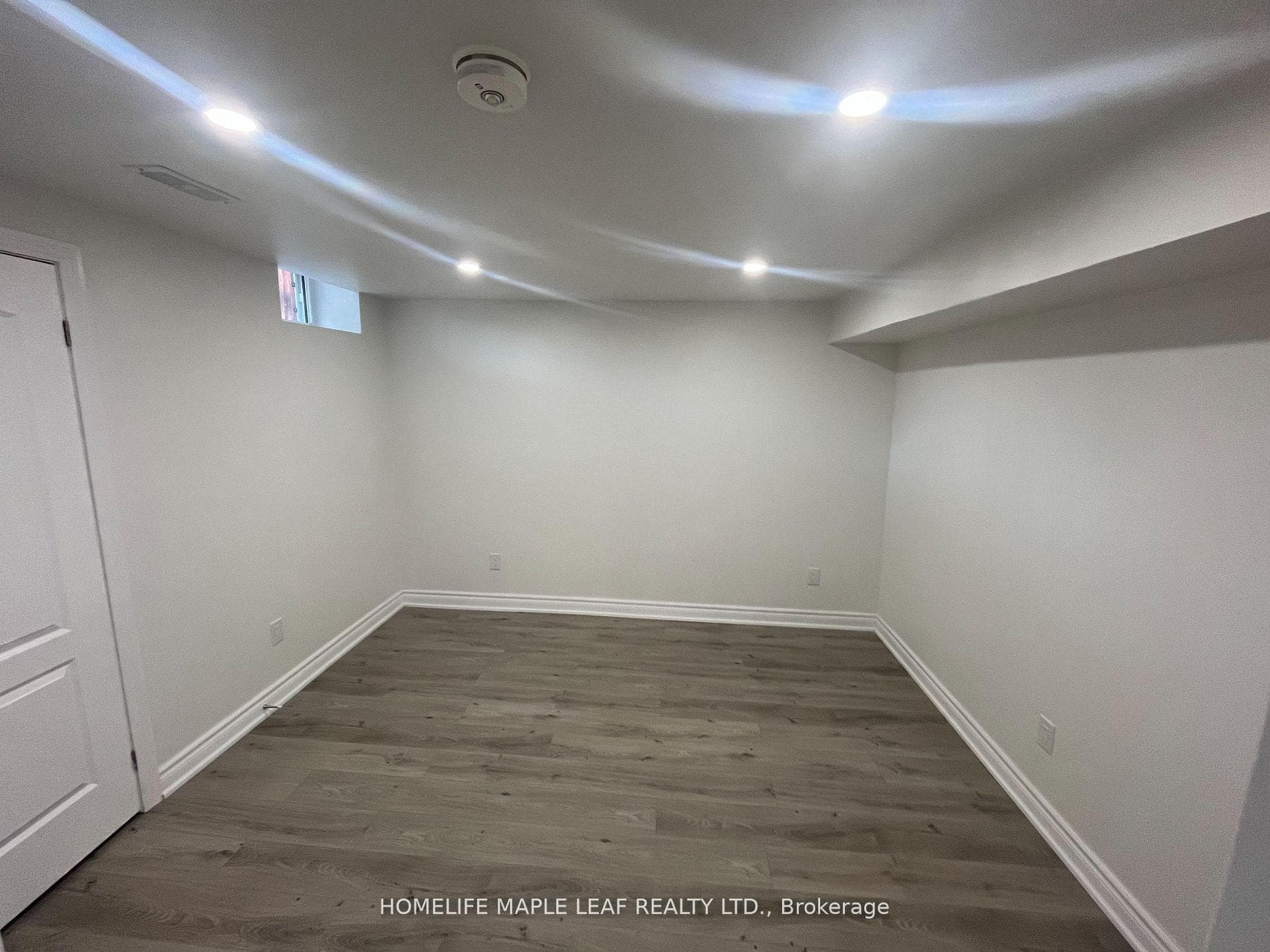 3447 Artesian Drive photo 8